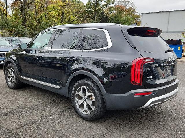 Photo of 2022 Ebony Black Kia Telluride