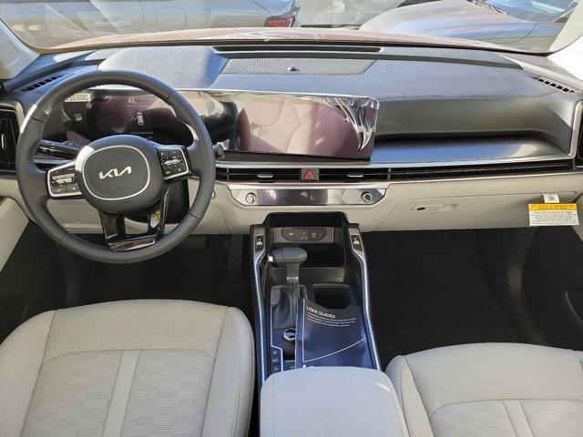Photo of 2025 Red Kia Sorento