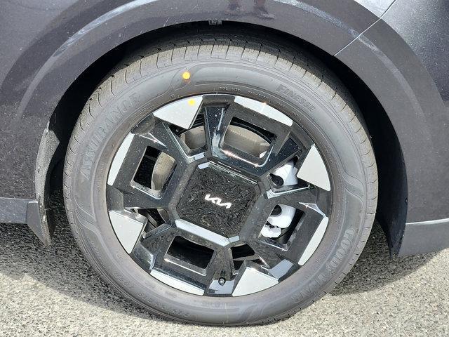 Photo of 2026 Metal Kia Carnival