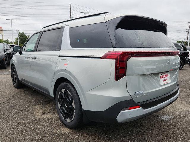 Photo of 2026 Ivory Silver Kia Carnival