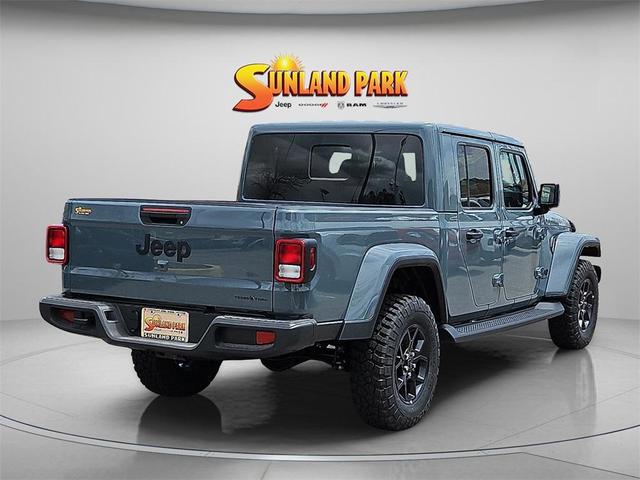 Photo of 2025 Anvil Clearcoat Jeep Gladiator