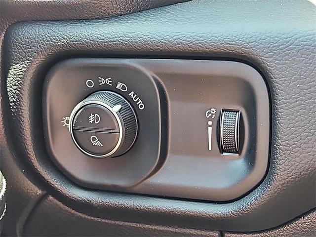 Photo of 2025 Granite Crystal Clearcoat Metallic RAM 2500