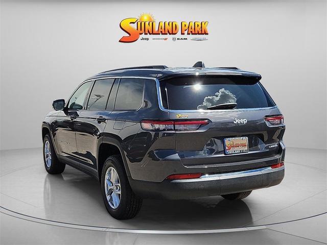 Photo of 2025 Metallic Jeep Grand Cherokee L