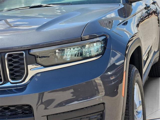 Photo of 2025 Metallic Jeep Grand Cherokee L