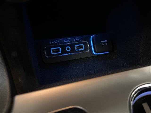 Photo of 2021 Diamond Black Crystal Pearlcoat Jeep Grand Cherokee