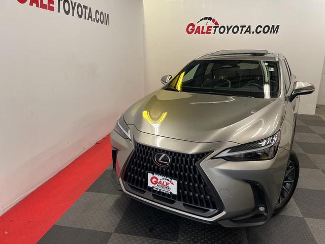 Photo of 2022 Atomic Silver Lexus NX 350
