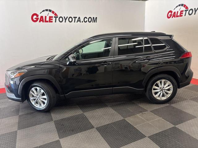 Photo of 2024 Jet Black Toyota Corolla Cross