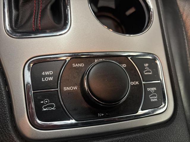 Photo of 2017 Billet Silver Metallic Clearcoat Jeep Grand Cherokee