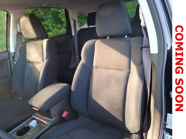 Photo of 2015 Crystal Black Pearl Honda CR-V