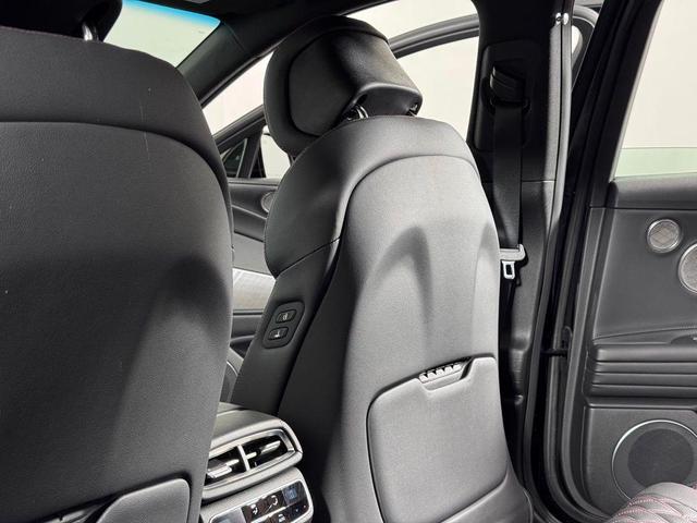 Photo of 2024 Vik Black Genesis G80
