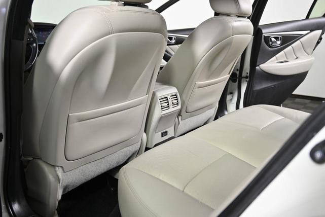 Photo of 2022 Majestic White INFINITI Q50