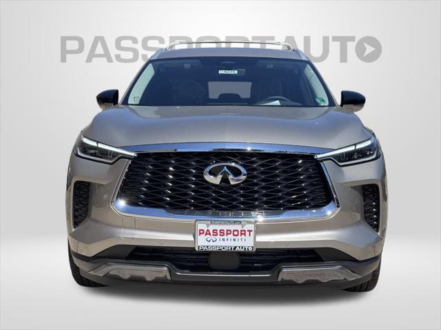 Photo of 2025 Warm Titanium INFINITI QX60