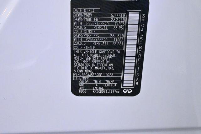 Photo of 2024 Radiant White INFINITI QX50