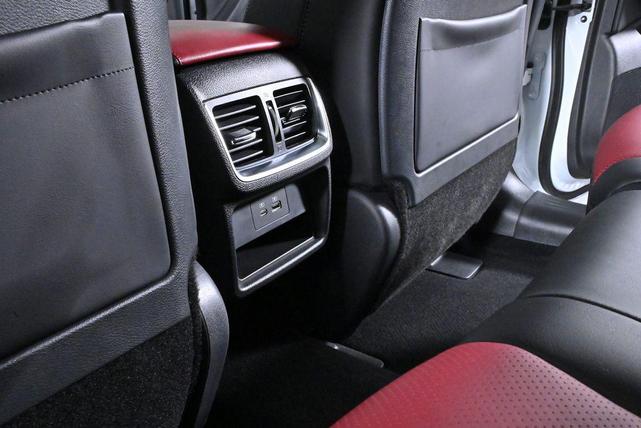 Photo of 2024 Radiant White INFINITI QX50