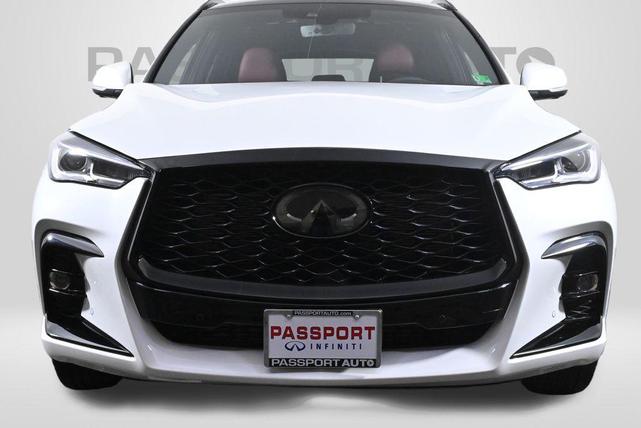Photo of 2024 Radiant White INFINITI QX50