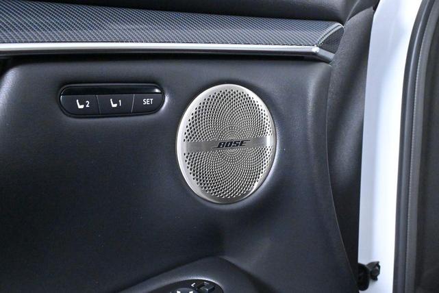 Photo of 2024 Radiant White INFINITI QX50