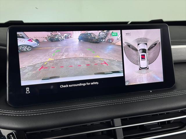 Photo of 2025 Majestic White INFINITI QX60