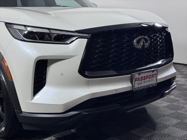 Photo of 2025 Majestic White INFINITI QX60