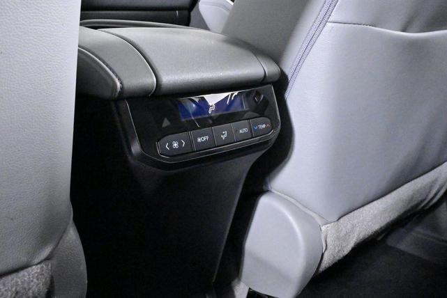Photo of 2022 Magnetic Gray Metallic Toyota Highlander