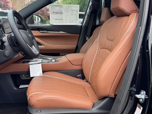 Photo of 2025 Mineral Black INFINITI QX60