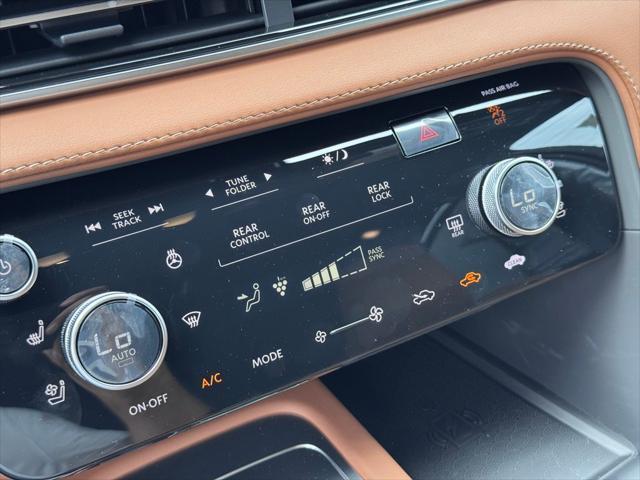 Photo of 2025 Mineral Black INFINITI QX60