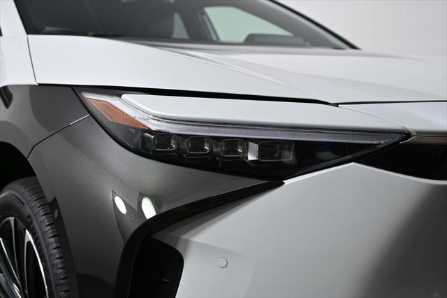 Photo of 2024 Wind Chill Pearl Toyota bZ4X