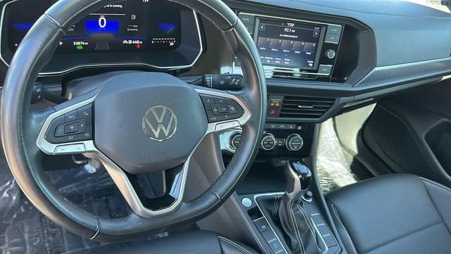 Photo of 2024 Rising Blue Metallic Volkswagen Jetta