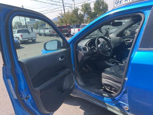 Photo of 2021 Laser Blue Pearlcoat Jeep Compass