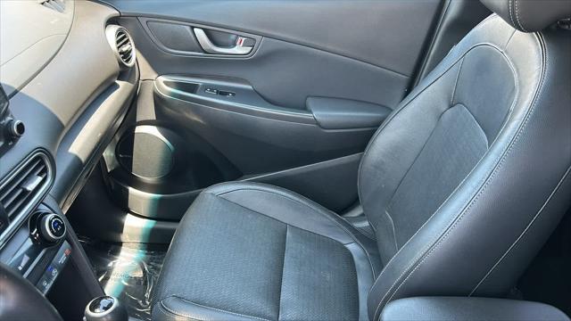 Photo of 2018 Thunder Gray Hyundai KONA