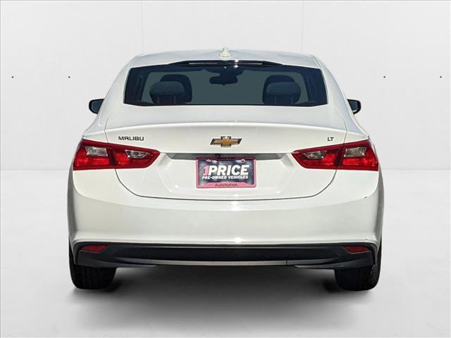 Photo of 2023 Summit White Chevrolet Malibu
