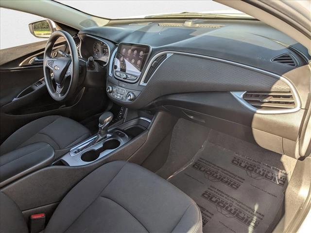 Photo of 2023 Summit White Chevrolet Malibu