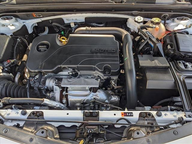 Photo of 2023 Summit White Chevrolet Malibu