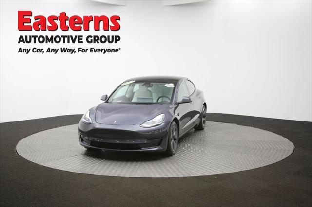 Photo of 2022 Gray Tesla Model 3
