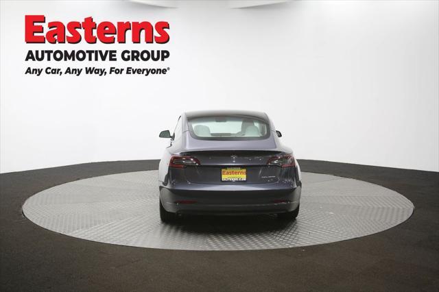 Photo of 2022 Gray Tesla Model 3