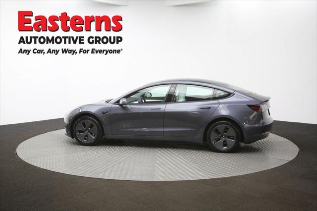 Photo of 2022 Gray Tesla Model 3