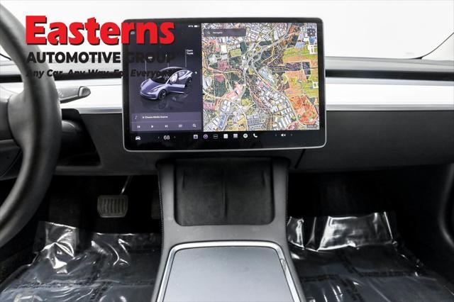 Photo of 2022 Gray Tesla Model 3