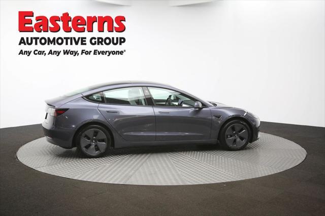 Photo of 2022 Gray Tesla Model 3