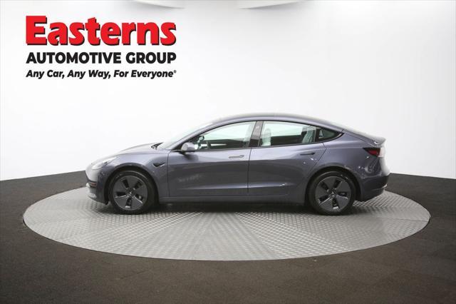 Photo of 2022 Gray Tesla Model 3