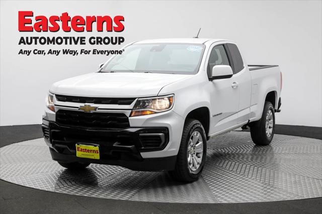 Photo of 2022 Summit White Chevrolet Colorado
