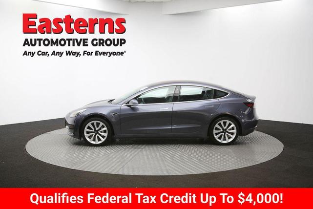 Photo of 2018 Gray Tesla Model 3