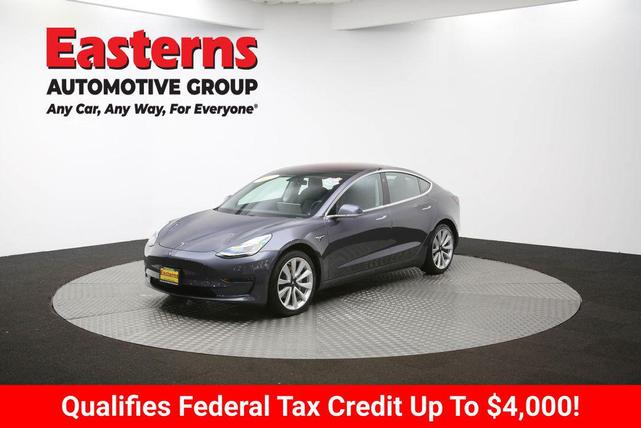 Photo of 2018 Gray Tesla Model 3