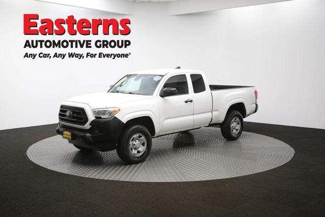 Photo of 2021 Super White Toyota Tacoma