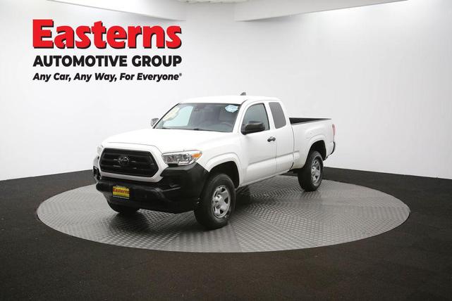 Photo of 2021 Super White Toyota Tacoma