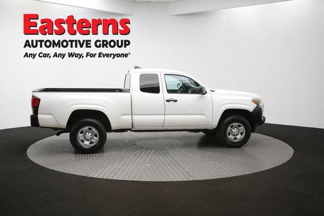 Photo of 2021 Super White Toyota Tacoma