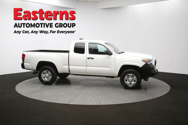 Photo of 2021 Super White Toyota Tacoma