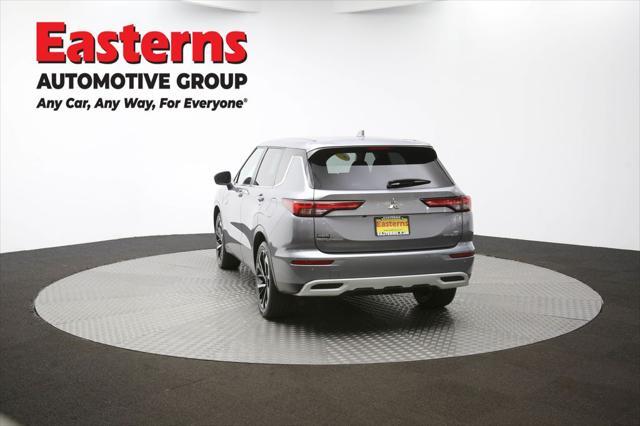 Photo of 2023 Mercury Gray Metallic Mitsubishi Outlander PHEV