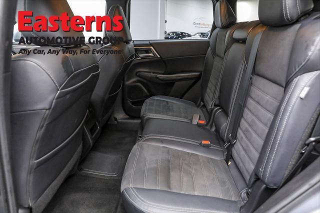 Photo of 2023 Mercury Gray Metallic Mitsubishi Outlander PHEV