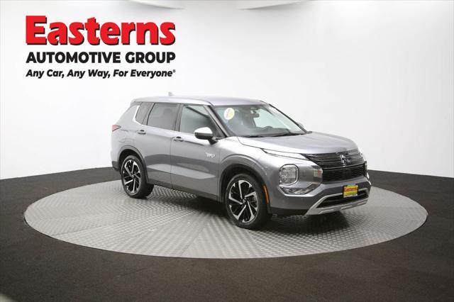 Photo of 2023 Mercury Gray Metallic Mitsubishi Outlander PHEV