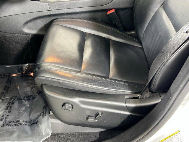 Photo of 2022 Bright White Clearcoat Jeep Grand Cherokee