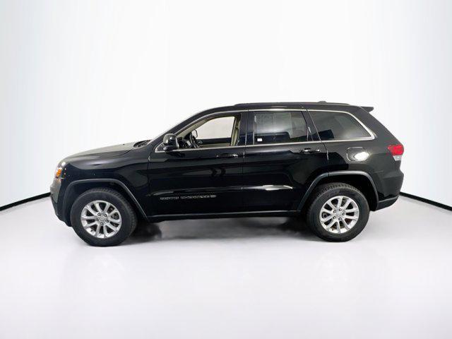 Photo of 2022 Diamond Black Crystal Pearlcoat Jeep Grand Cherokee
